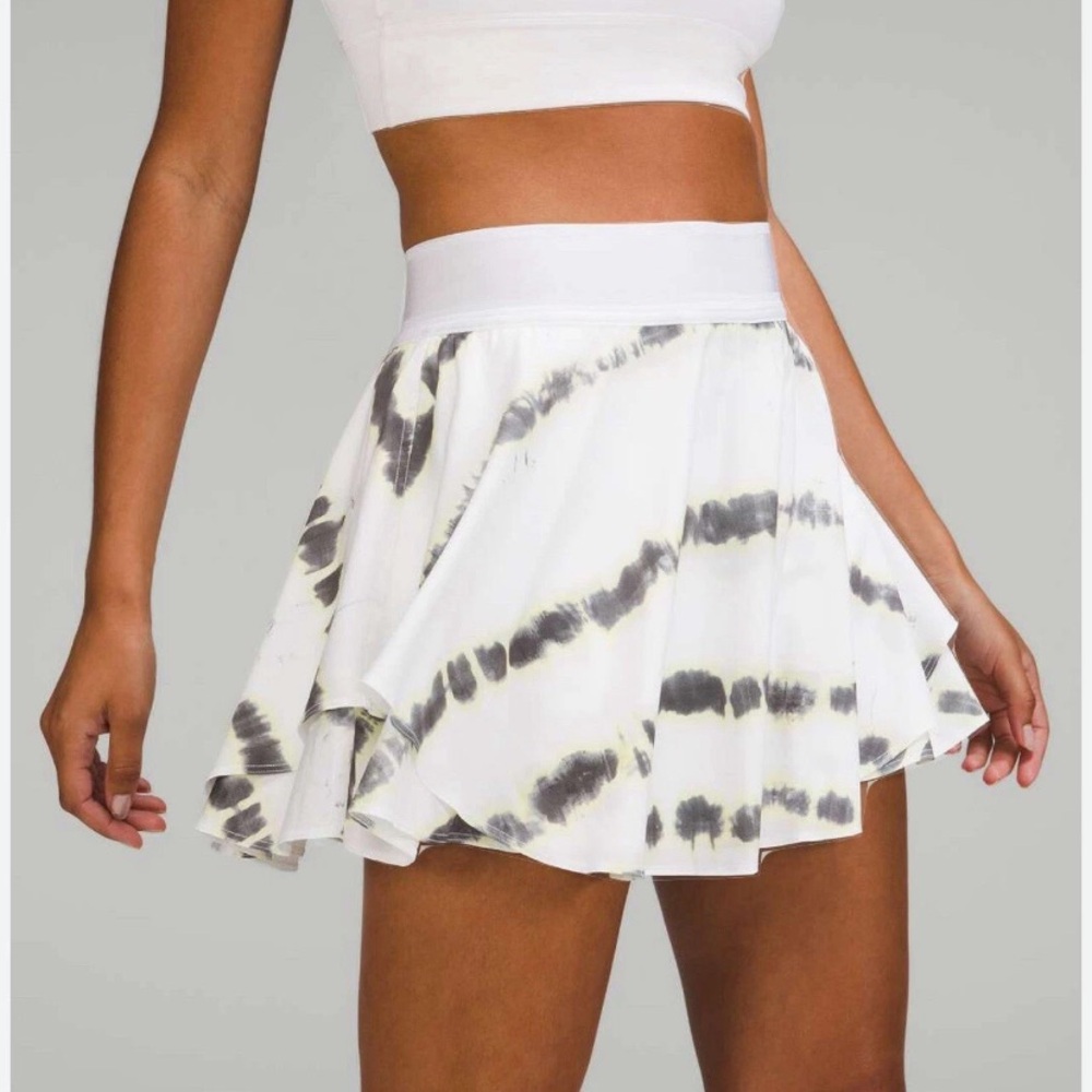 Lululemon Women's Skirt – Size 4 – Court Rival High-Rise Long – Tennis White